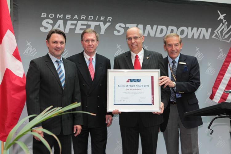 Der Schweizer Unternehmer Urs Peter Koller (Zweiter von links)