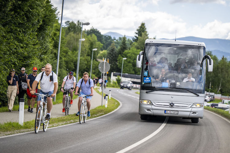 Für die GP-Besucher gibt es regionale Shuttles und überregionale Bustransfers 