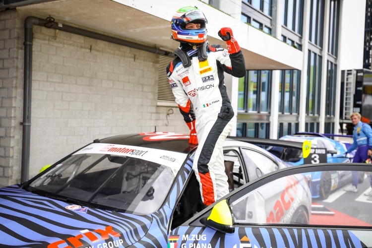 Gabriele Piana hat 2019 zwei Siege in der ADAC GT4 Germany erzielt