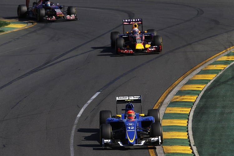 Felipe Nasr vor Daniel Ricciardo