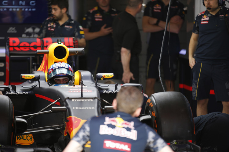 Max Verstappen beim Probesitzen im Red Bull Racing-Renner