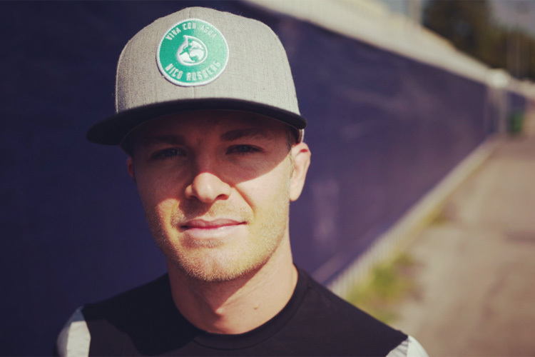Nico Rosberg Gewinnen Sie Seine Kappe Mit Autogramm Formel 1 Speedweek Com