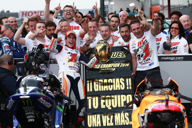 Mit 21 Jahren, 7 Monaten und 25 Tagen ist Marc Márquez zum zweiten Mal MotoGP-Champion