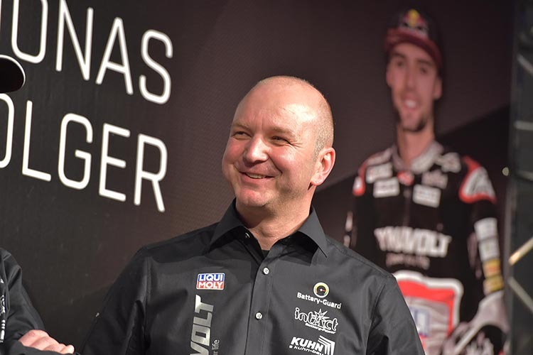 Intact-Teamchef Jürgen Lingg: «Jonas wird die MotoGP-Maschine gut liegen»