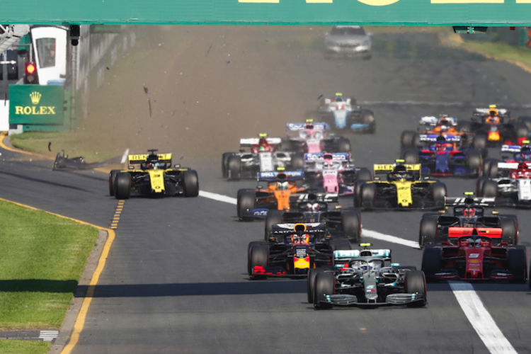 Kurz nach dem Start in Australien 2019: Daniel Ricciardo in Schwierigkeiten