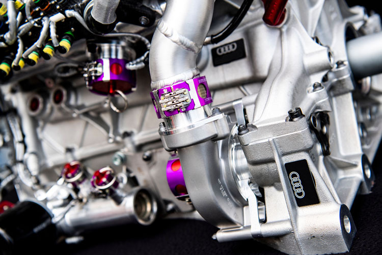 Der neue Vierzylinder-Turbomotor in der DTM