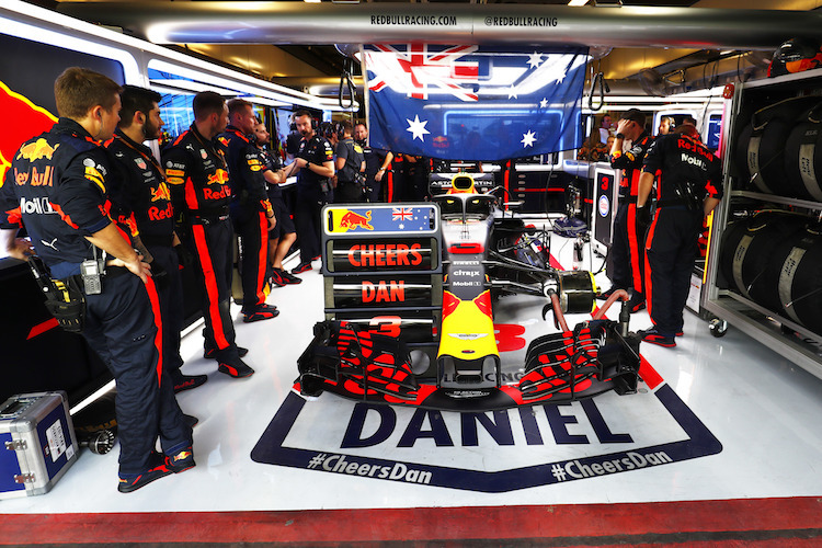 Kleine Feier für Daniel Ricciardo vor dem WM-Finale in Abu Dhabi