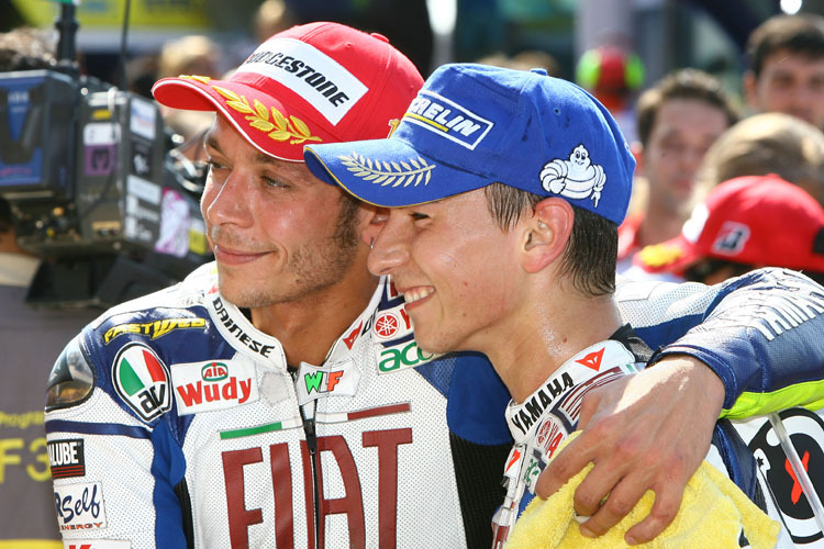 Der Schein trügt: Rossi (li.) und Lorenzo sind keine Kumpels