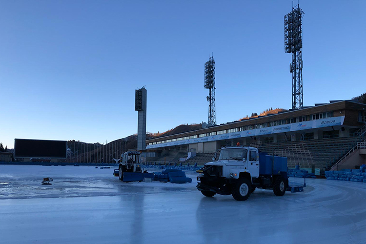 Die Vorbereitungen für den ersten Eisspeedway-GP 2020 laufen