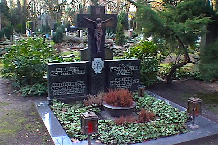 Das Stommelen-Familien-Grab auf dem Friedhof Melaten in Köln