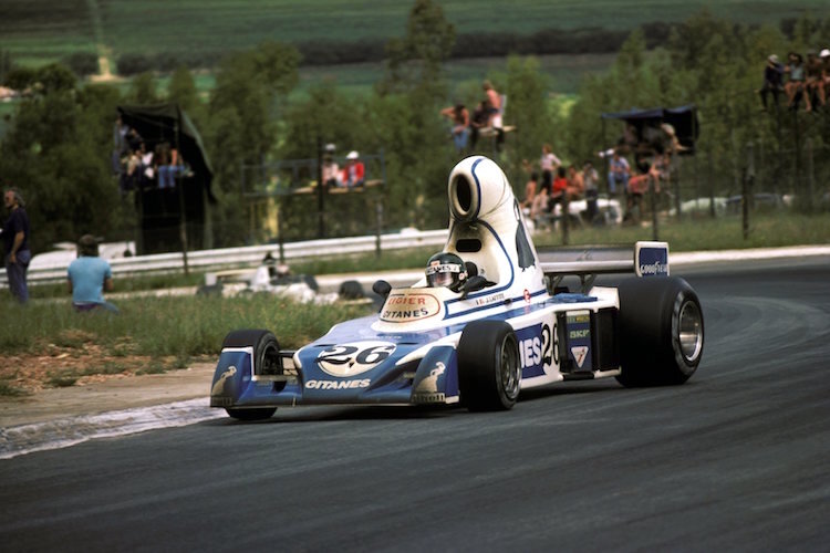 Jacques Laffite mit seinem Ligier 1976