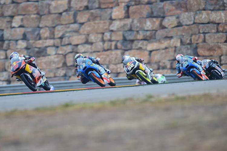 Aragón-GP 2014: Miller (8) führt noch vor Márquez, Kent, Rins und Vazquez