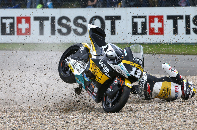 Tom Lüthi stürzte im Moto2-Rennen heftig, als er auf Rang 6 lag