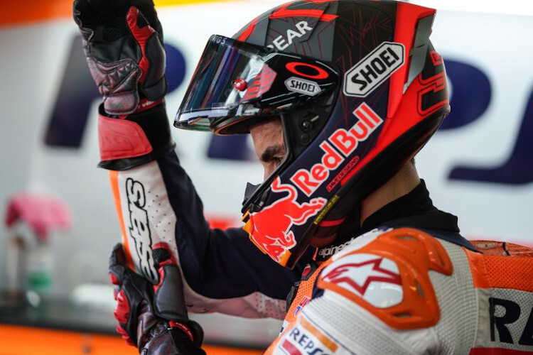 Nur vier Tage nach der ersten OP stieg Marc Márquez in Jerez wieder auf seine Honda