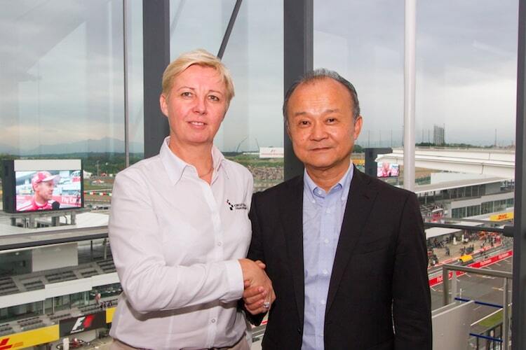 Nathalie Maillet und Susumu Yamashita, Geschäftsleiter der Rennstrecken Spa-Francorchamps und Suzuka