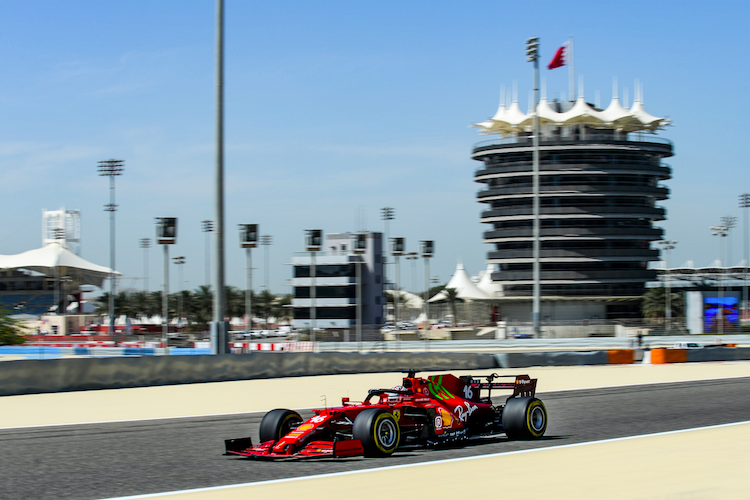Charles Leclerc mit seinem Ferrari