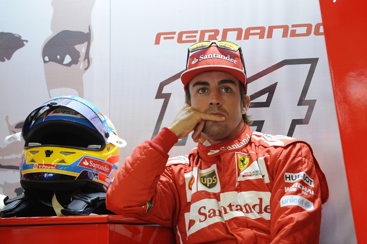 In Fernando Alonso brodelt es