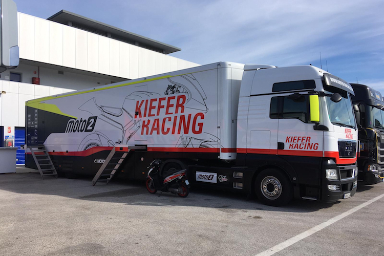 Der Truck des Kiefer Racing Teams  