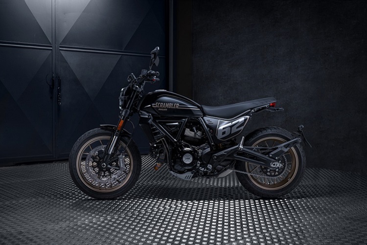 Ducati Scrambler Full Throttle: Nicht ganz in Schwarz, aber auch minimalistisch