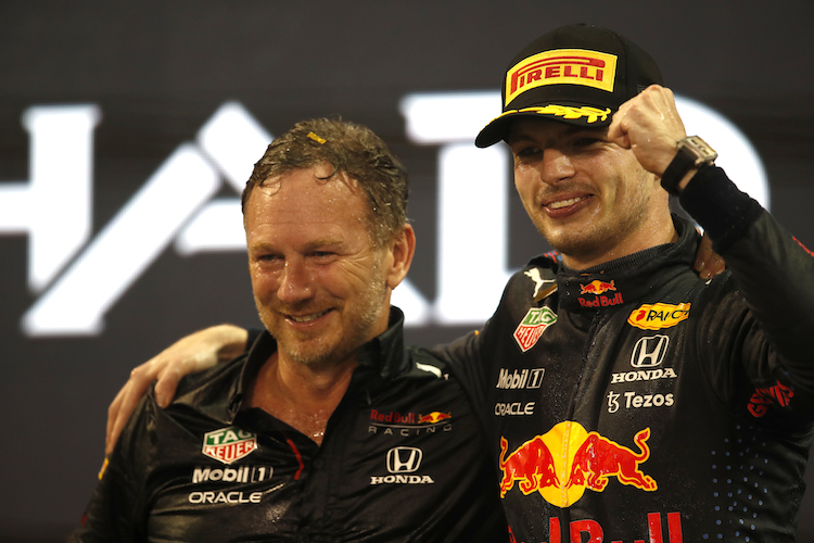 Red Bull Racing-Teamchef Christian Horner mit Weltmeister Max Verstappen