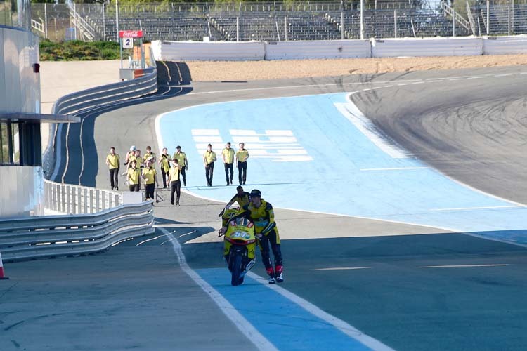 In Jerez fanden am Dienstag die ersten Fotoshootings der Teams statt