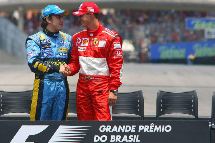 Unvergessen – Renault-Fahrer Alonso gegen Ferrari-Pilot Schumacher