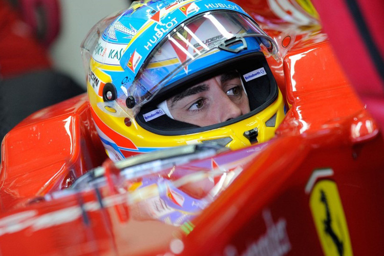 Schaut sich Ferrari-Star Fernando Alonso nach einem McLaren-Honda um?