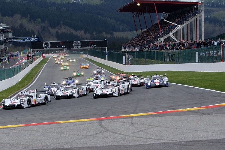 Rennstart in Spa 2015: Damals fuhren Audi und Porsche mit jeweils drei LMP1