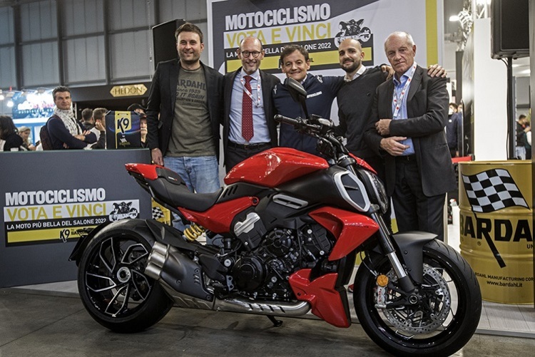 Die Ducati Diavel V4 wurde zum schönsten Motorrad der Motorradmesse Mailand gewählt 