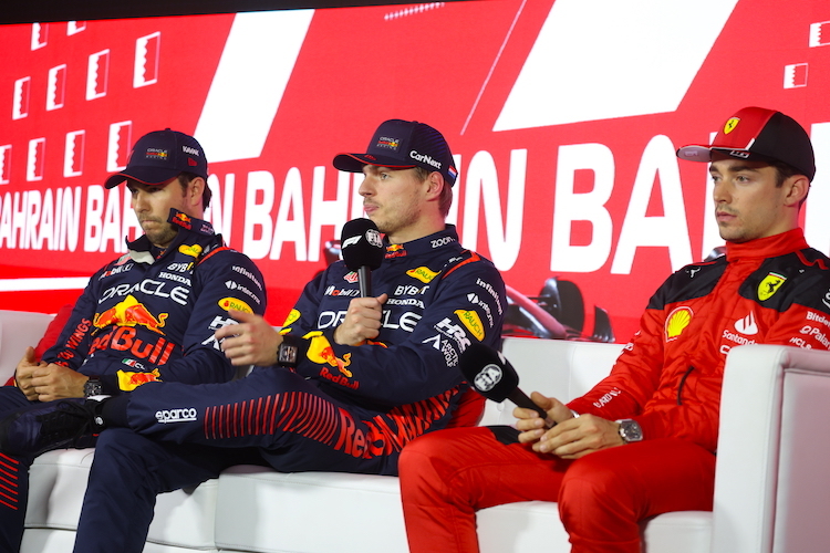 Sergio Pérez, Max Verstappen und Charles Leclerc