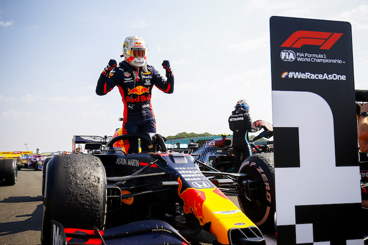 Max Verstappen als Sieger in Silverstone