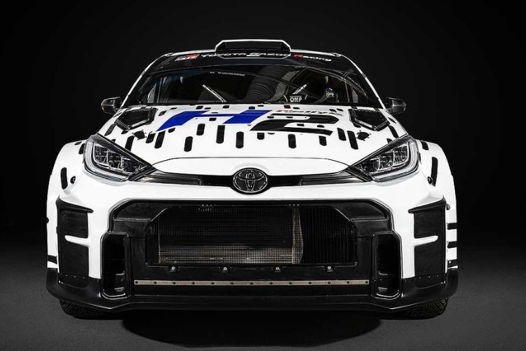 Finnland-Debut-Toyota-zeigt-Wasserstoff-Rally2-Auto