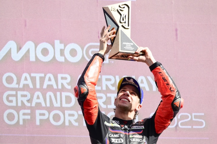 Grande «Bezz»: Der Aprilia-Werksfahrter triumphierte in Portimao