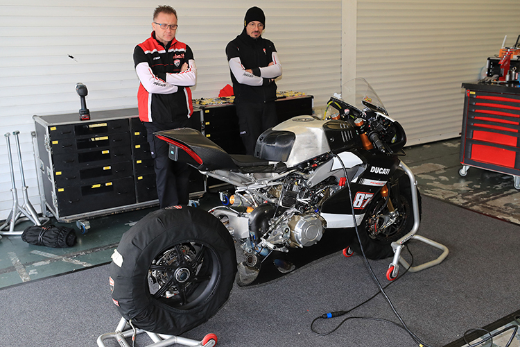 Einzelstück: Die Ducati V4 1000 des Testteams