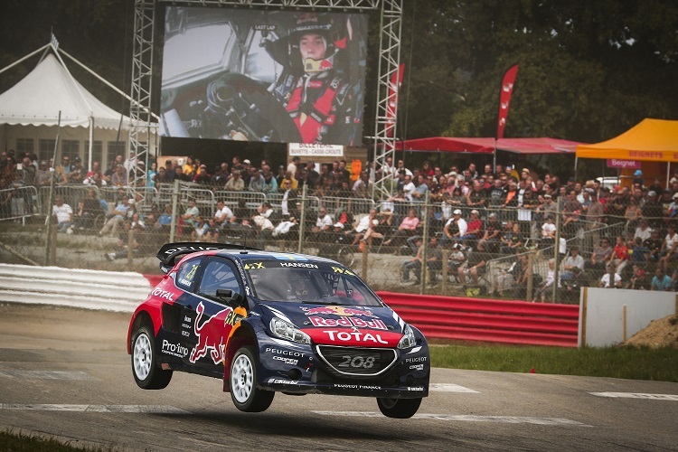 Timmy Hansen beim Peugeot-Heimsieg