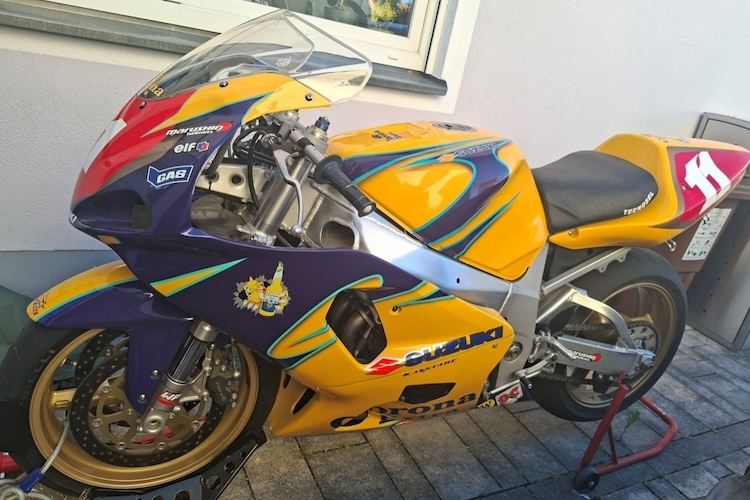 Die GSX-R750 von Katja Poensgen aus dem Jahr 2000