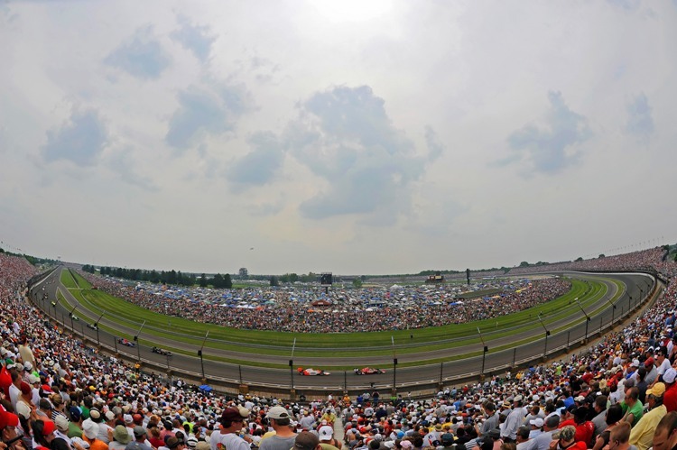Das Spektakel Indy 500 wird etwas kürzer
