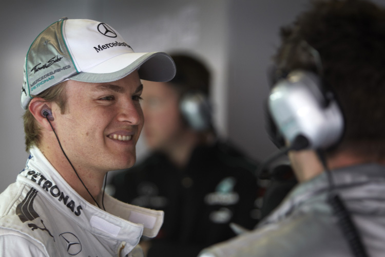 Nico Rosberg strahlt: Endlich die erste Pole!