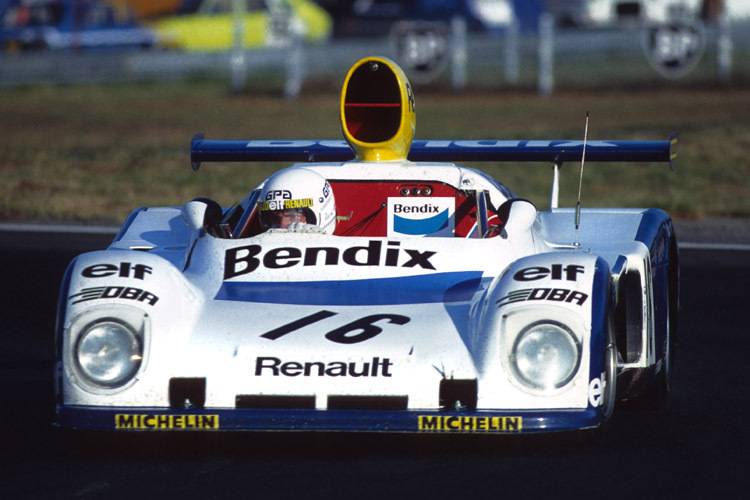 René Arnoux war im privaten Renault der erste Ausfall