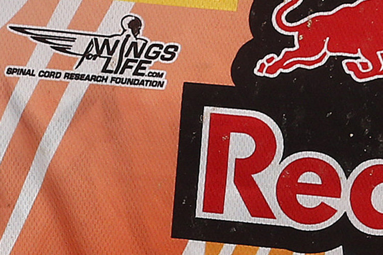 Auf dem Einsatzhemd von Jeffery Herlings befindet sich das «Wings For Life»-Logo