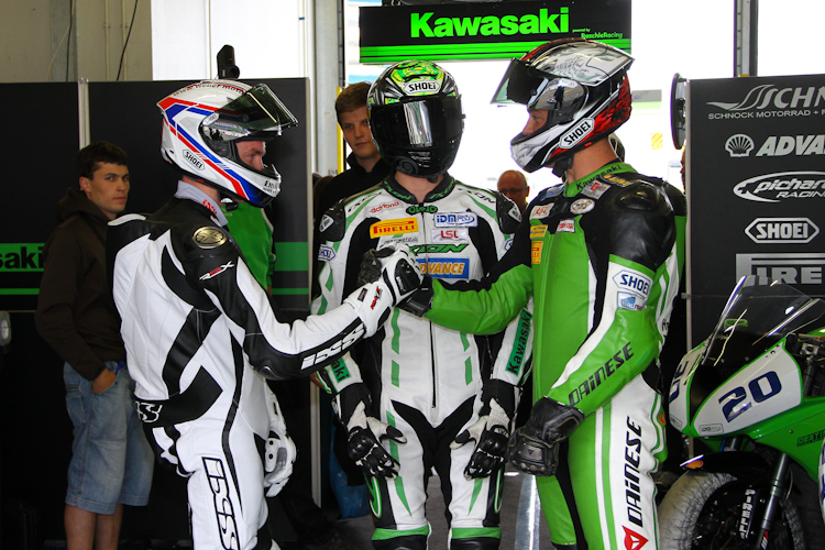 Das Kawasaki Schnock Team Shell Advanced (IDM Supersport)