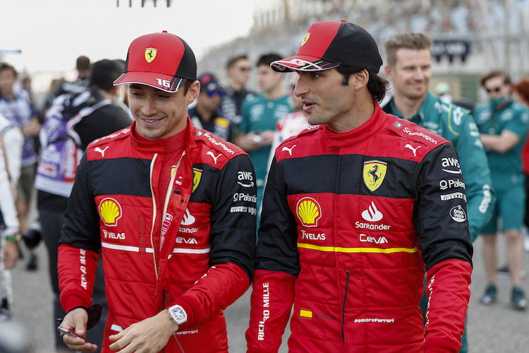 Für die Ferrari-Teamkollegen Charles Leclerc und Carlos Sainz gibt es vorerst keine Stallorder
