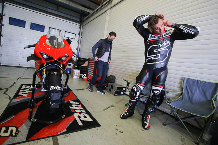 Johann Zarco mit seinem Superbike in Jerez