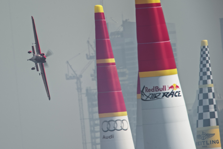 Pete McLeod sicherte sich im Red Bull Air Race-Qualifying in Abu Dhabi die Pole