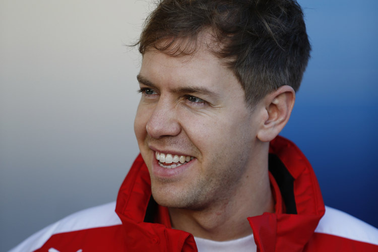 Sebastian Vettel darf am Samstag und Sonntag den Ferrari SF15-T auf dem Circuit de Catalunya testen