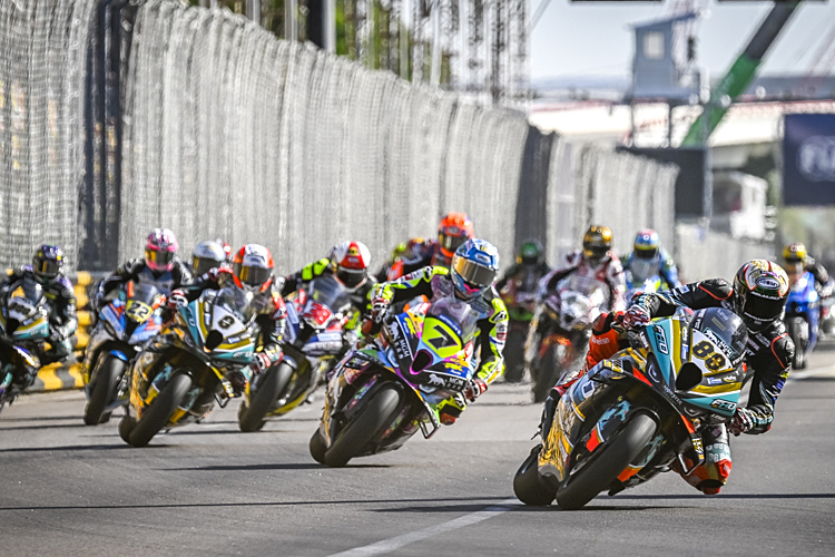 Peter Hickman (88), Davey Todd (7), Michael Rutter (8)