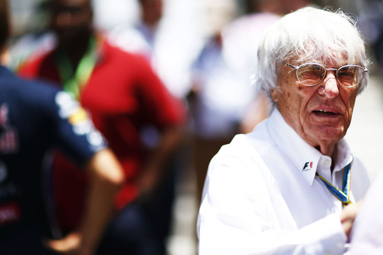 Bernie Ecclestone ist überzeugt, dass die McLaren-Teilhaber aus Bahrain ihre Anteile an Ron Dennis verkauft haben