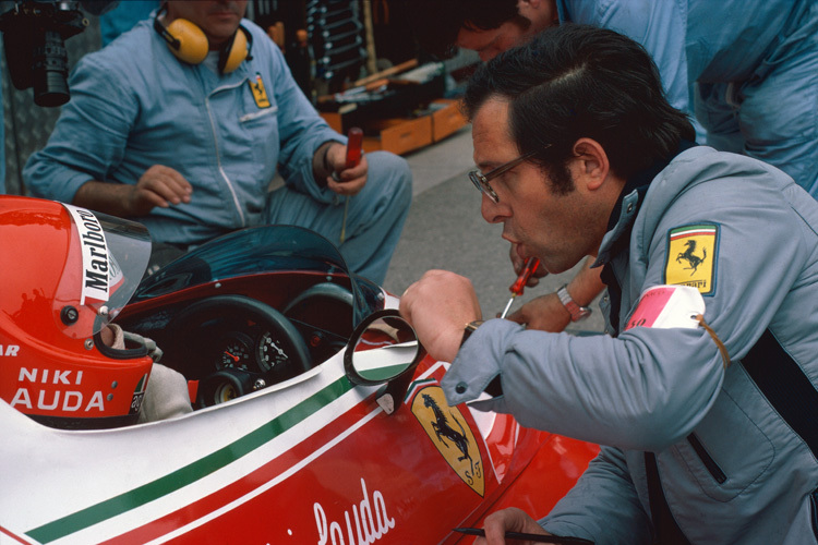 Ferrari-Legende Mauro Forghieri (im Bild mit Niki Lauda) prägte die Geschichte der Scuderia für Jahrzehnte