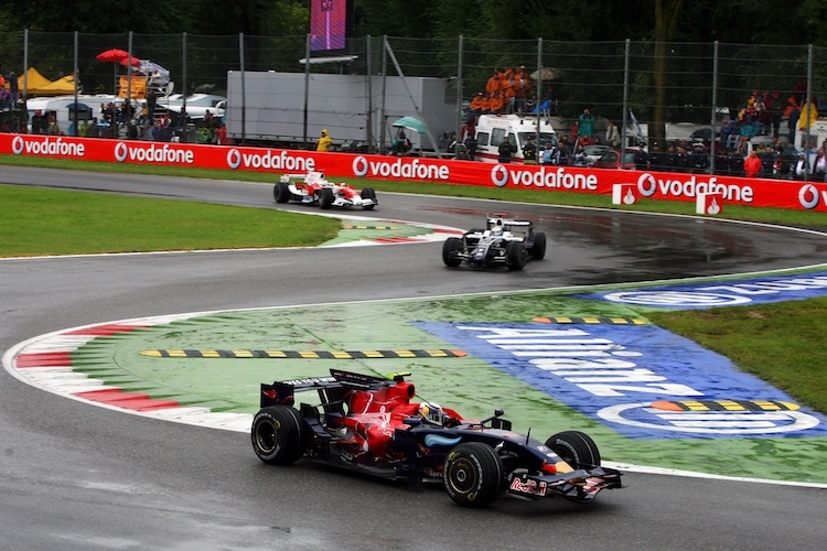 Toro Rosso bescherte Dietrich Mateschitz den ersten GP-Sieg: 2008 triumphierte Sebastian Vettel in Monza