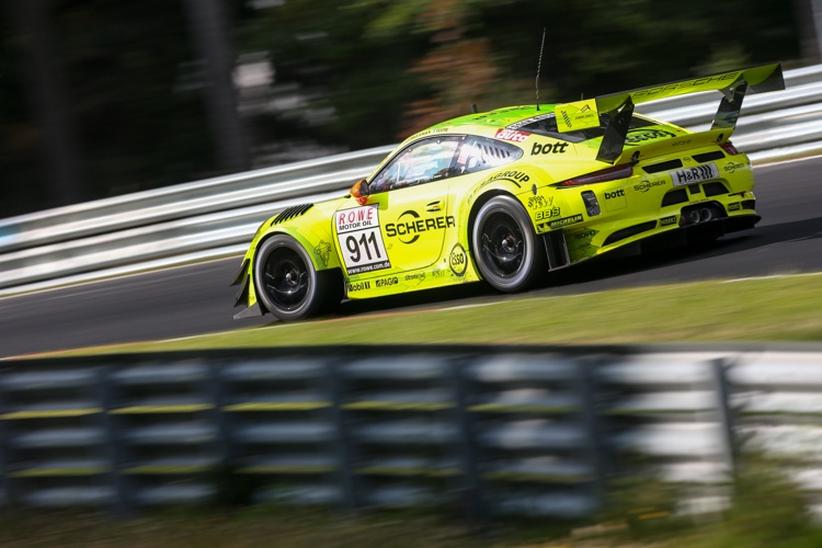 Vierter Saisonsieg für den grün-gelben Porsche von Manthey Racing
